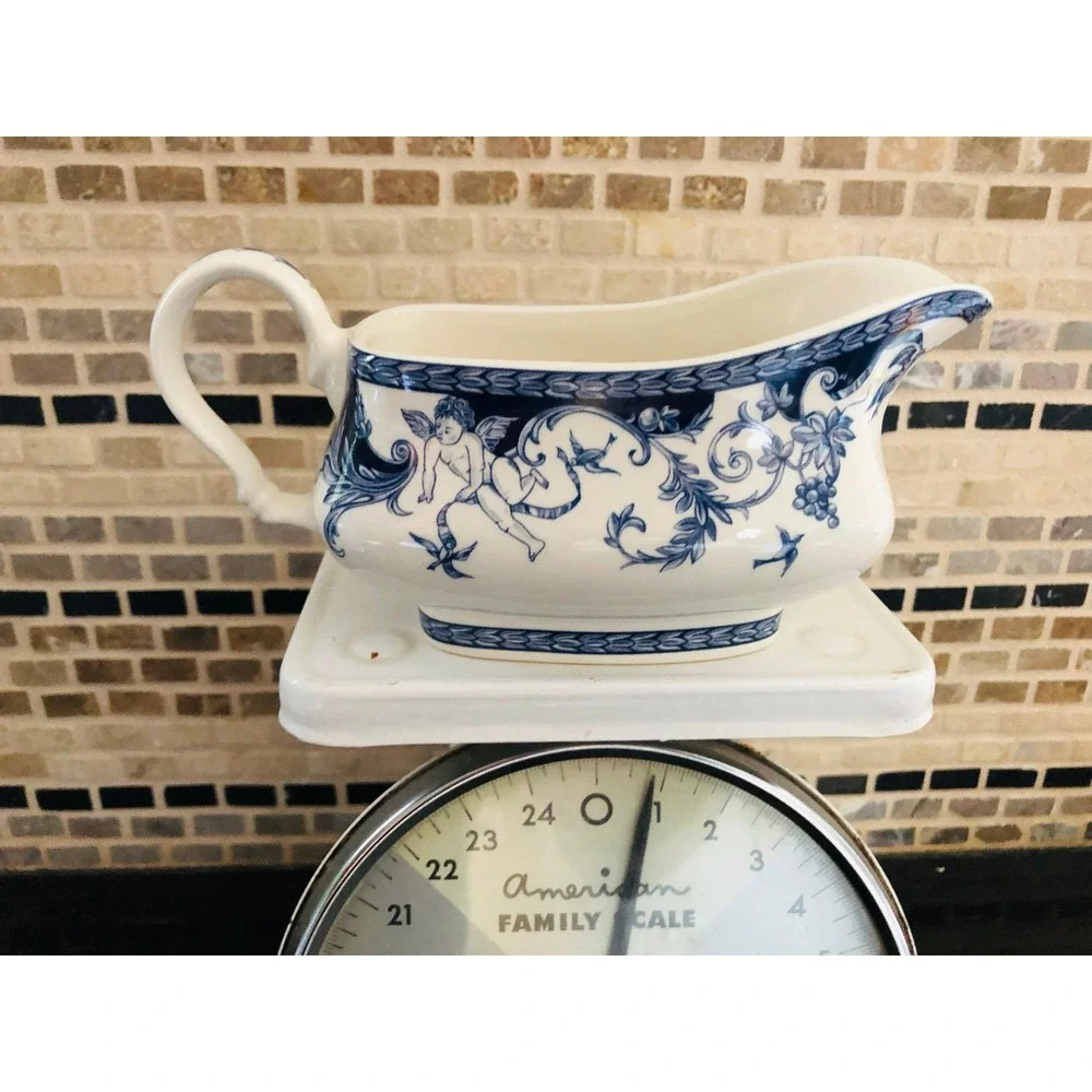 The Royal Palaces by‎ Rosina-Queens Gravy Boat White with Blue Cherub Design